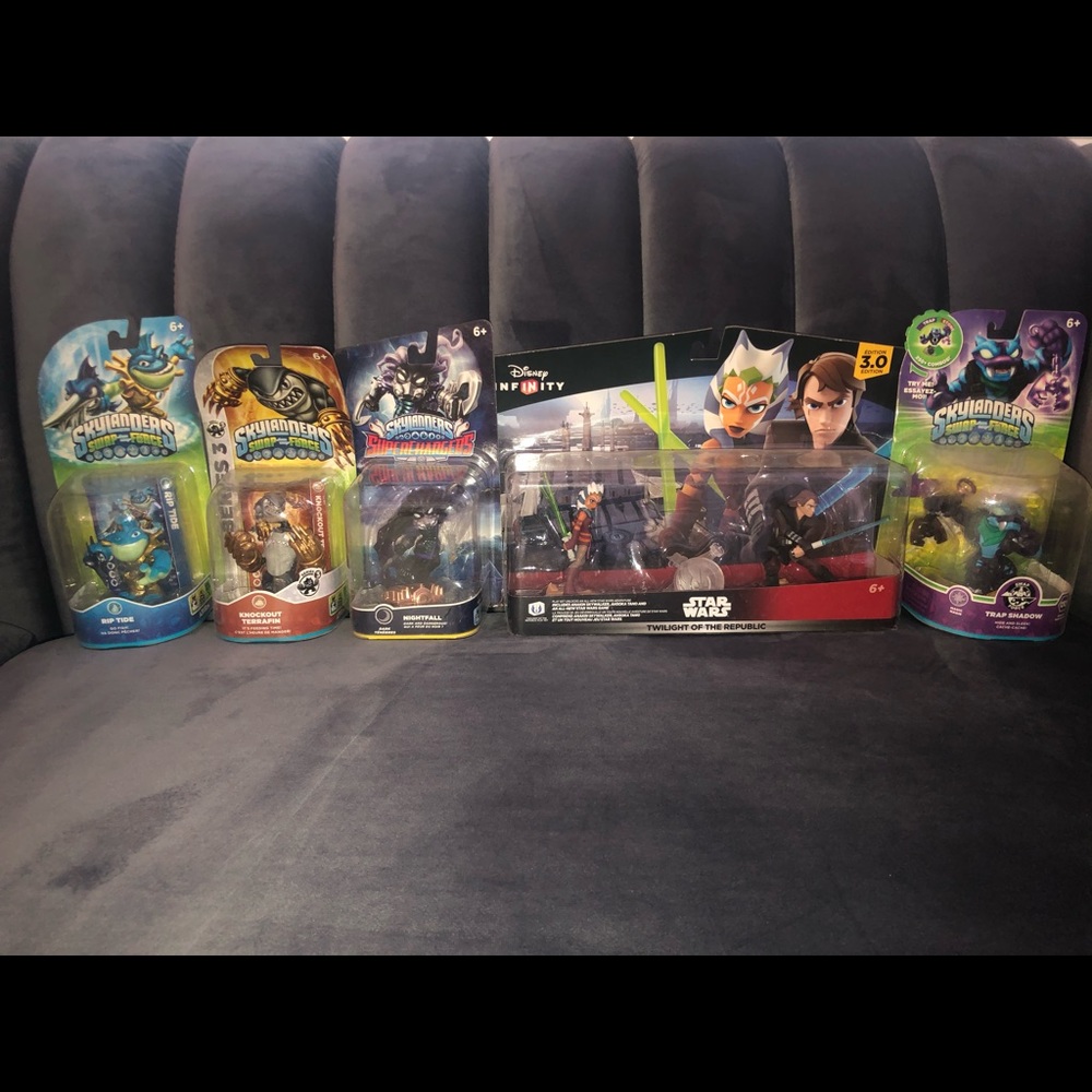 Bundle of 16 New Toys for Sale